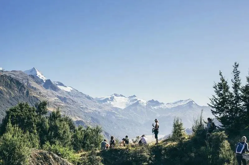 Aro Ha nature hike